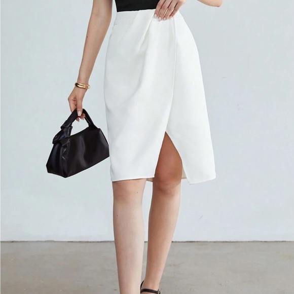 Premium Asymmetrical lace detail White knee length midi skirt - Picture 3 of 6